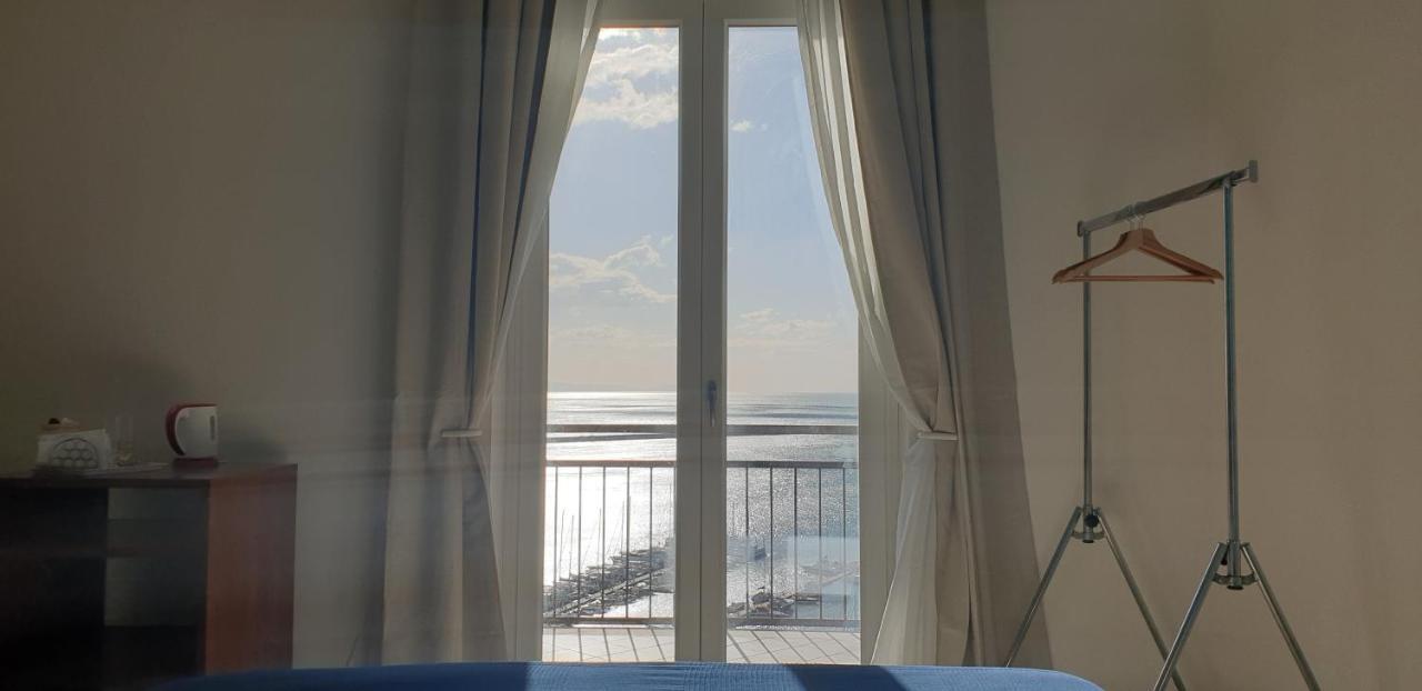 Casa Sul Mare Bed & Breakfast Salerno Exterior photo